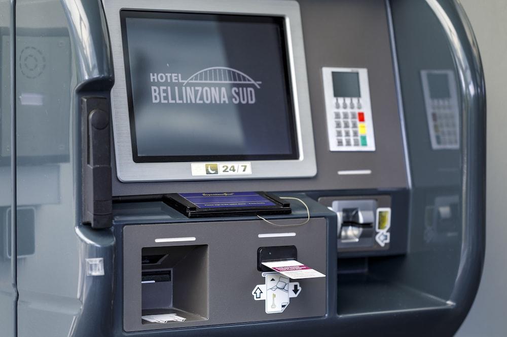 Hotel Bellinzona Sud Swiss Quality Монте-Карассо Экстерьер фото