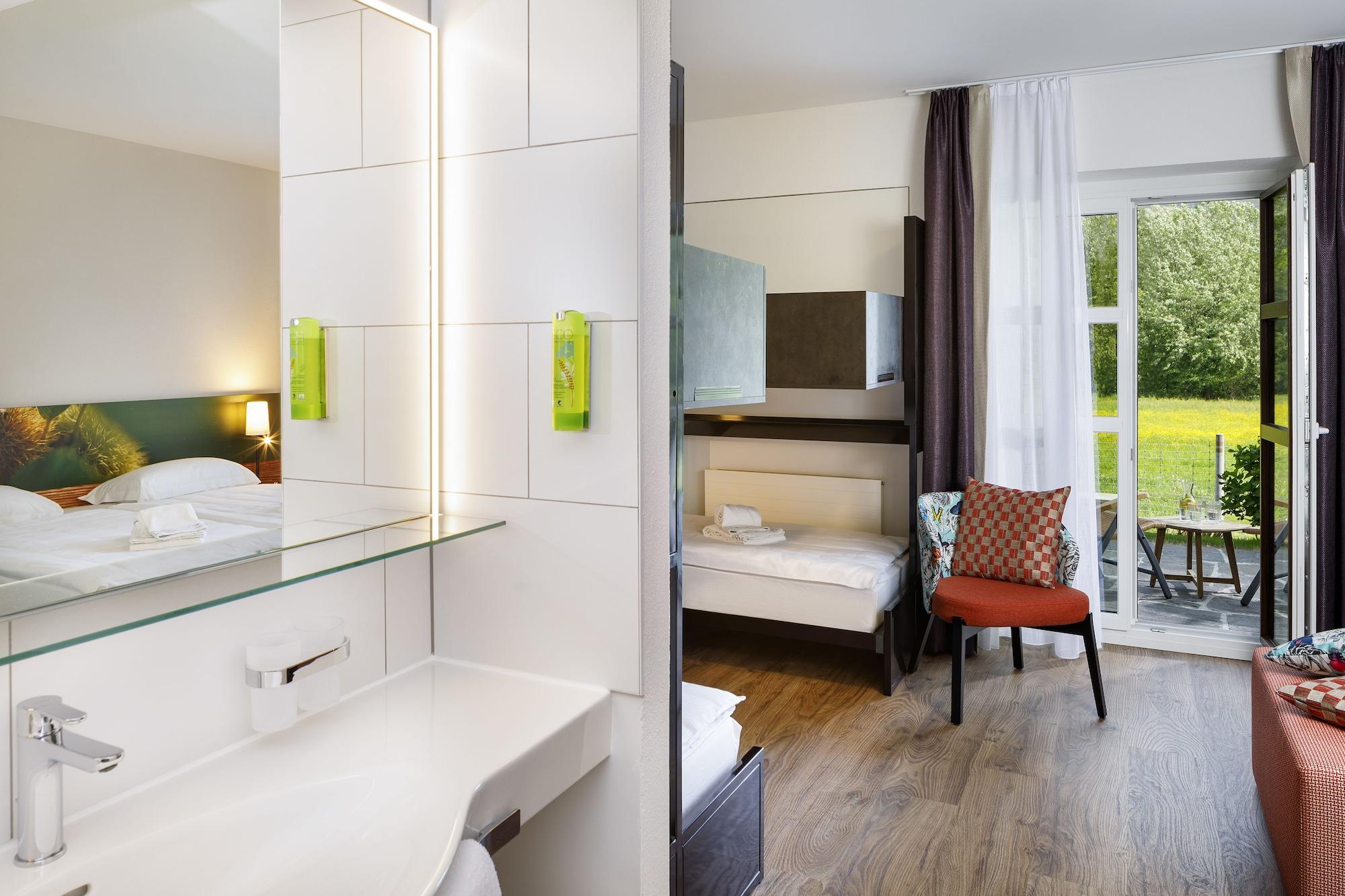 Hotel Bellinzona Sud Swiss Quality Монте-Карассо Экстерьер фото