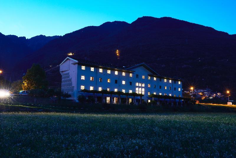 Hotel Bellinzona Sud Swiss Quality Монте-Карассо Экстерьер фото