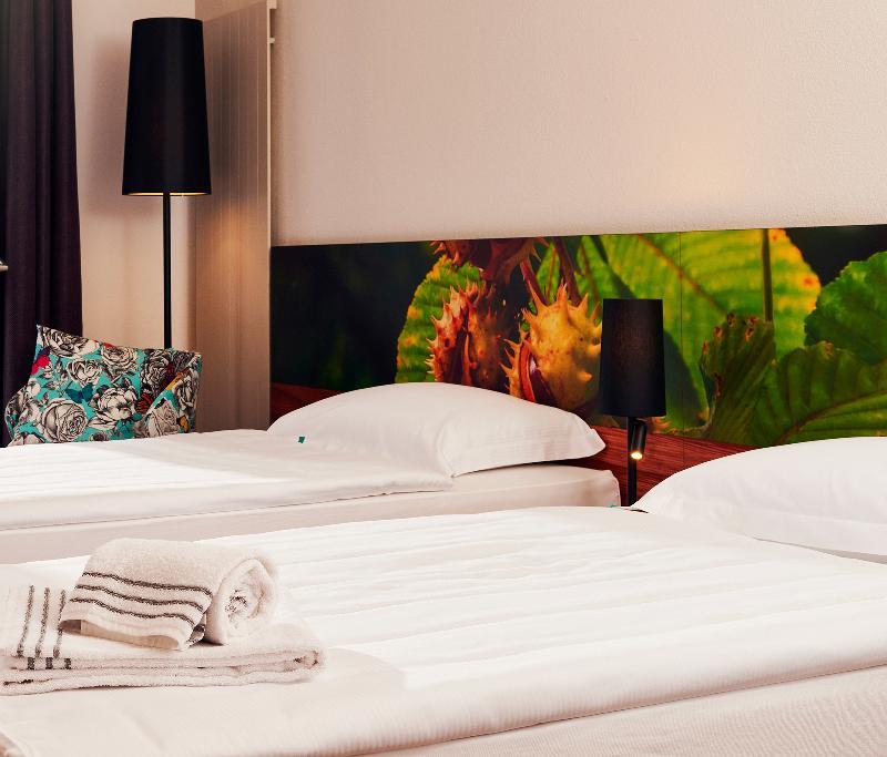 Hotel Bellinzona Sud Swiss Quality Монте-Карассо Экстерьер фото