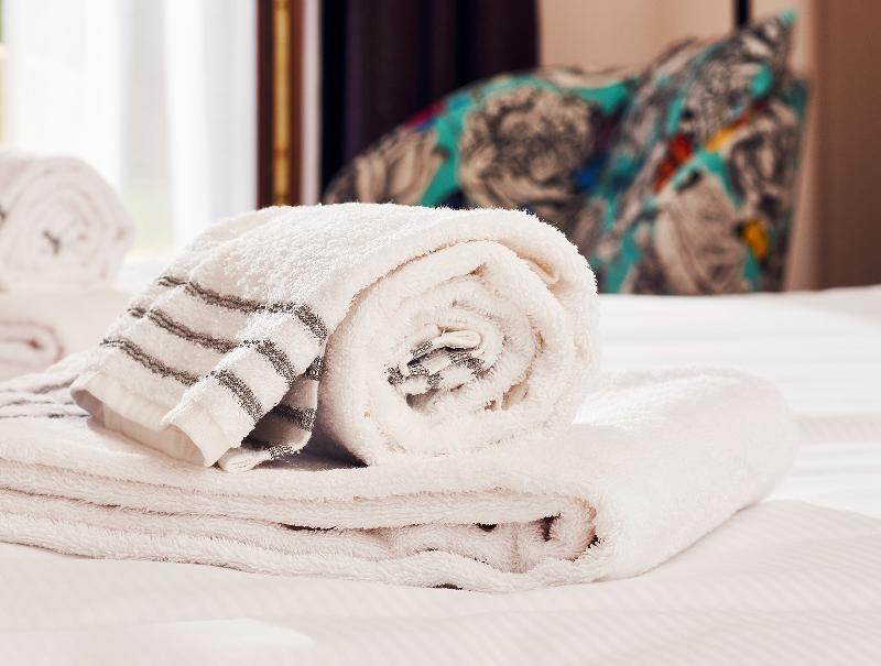 Hotel Bellinzona Sud Swiss Quality Монте-Карассо Экстерьер фото