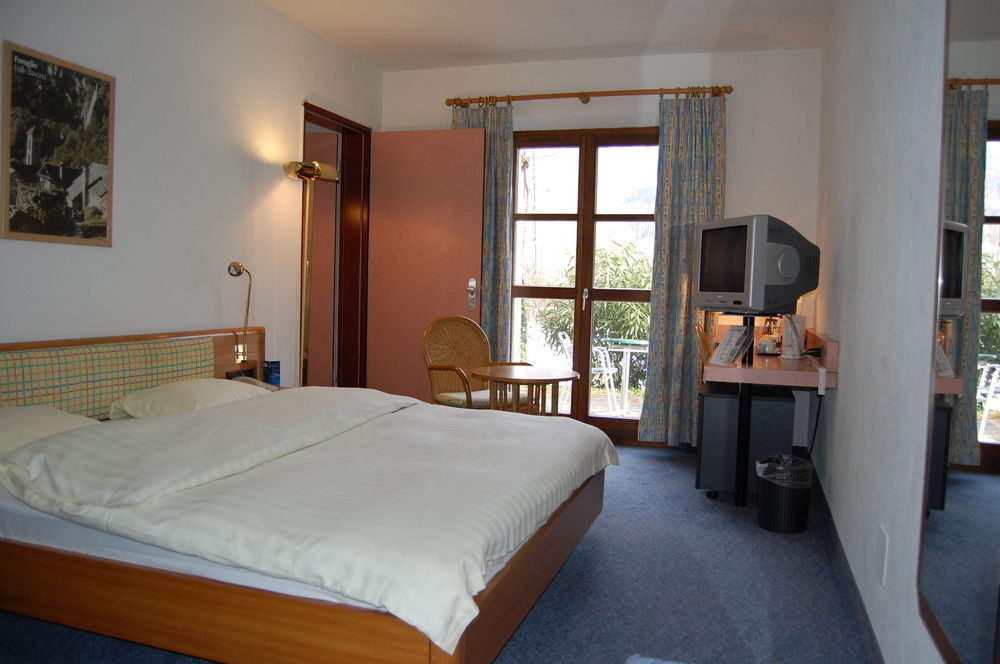 Hotel Bellinzona Sud Swiss Quality Монте-Карассо Экстерьер фото